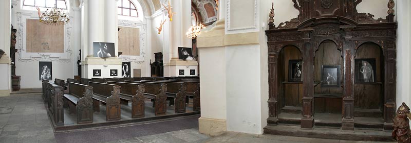 ausstellung in kirche komutau